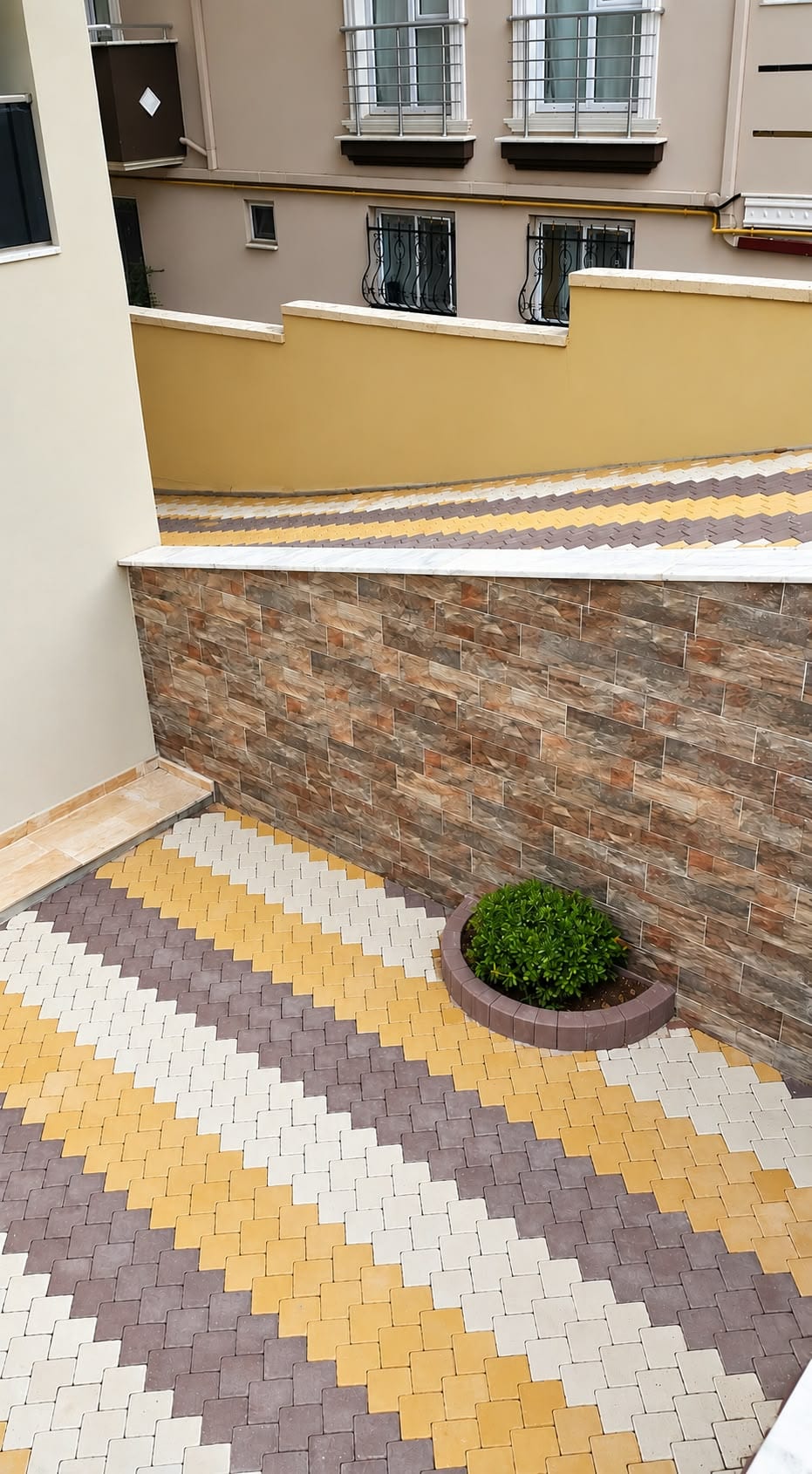 uygulama villa bahcesi 02 931x1690